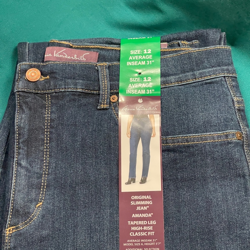 Gloria Vanderbilt jeans
